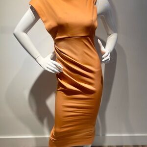 Asymmetrical fitted dress